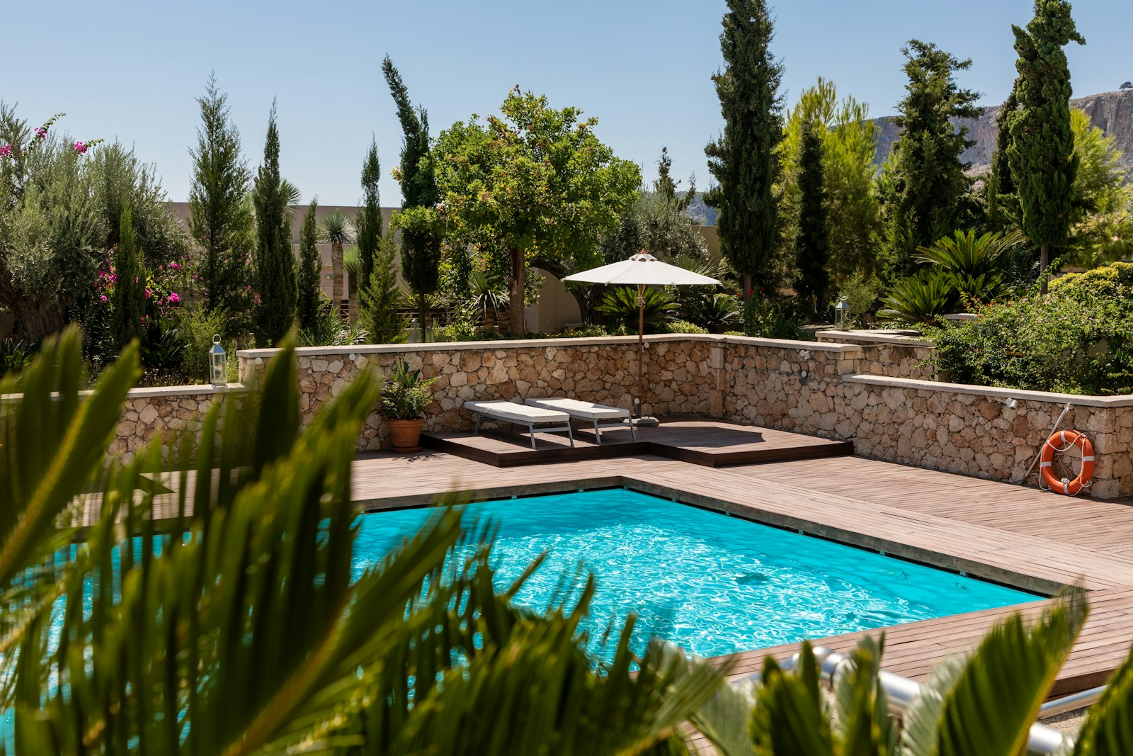 Pool finished with Mili Verde